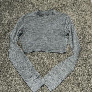 Vuori Lux Long Sleeve Crop top